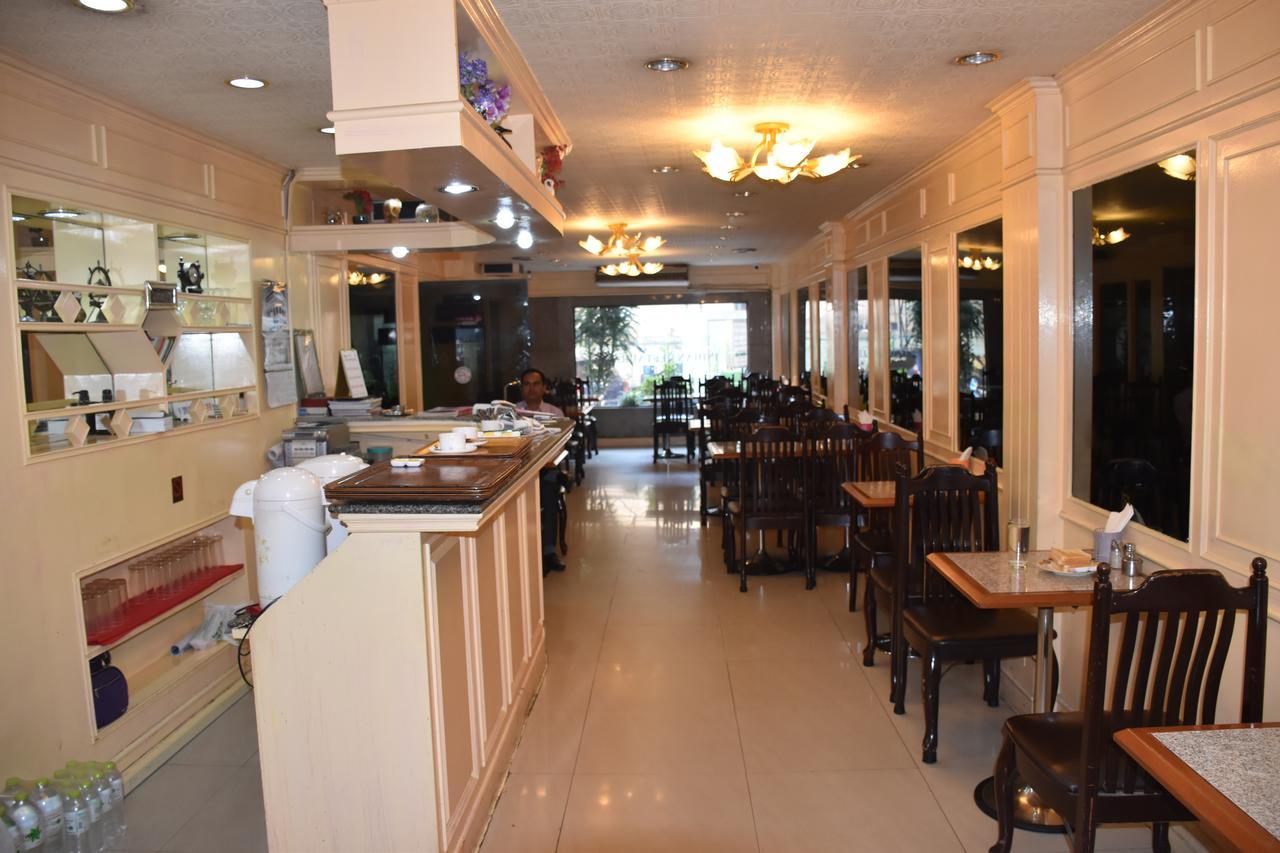 Woodlands Inn Hotel Bangkok Eksteriør billede
