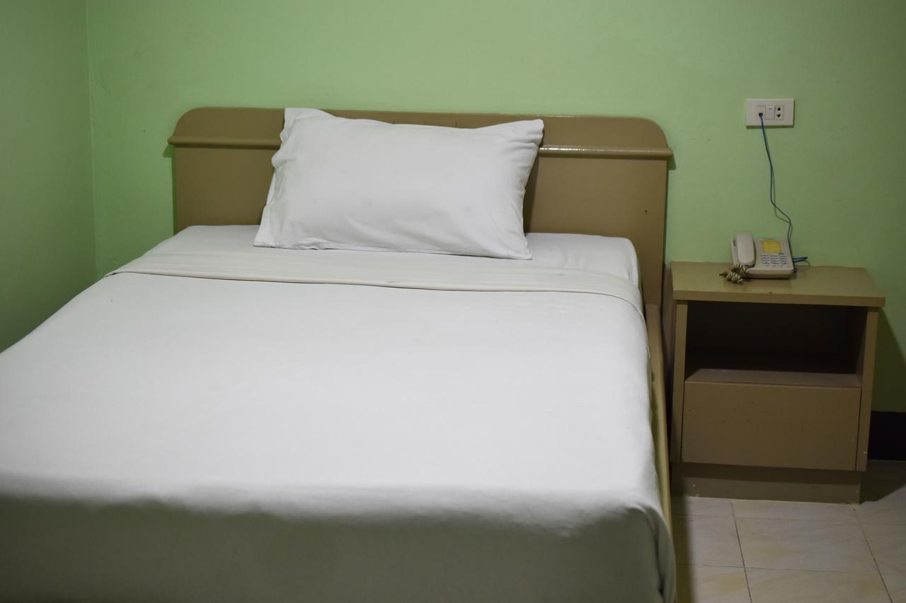 Woodlands Inn Hotel Bangkok Eksteriør billede