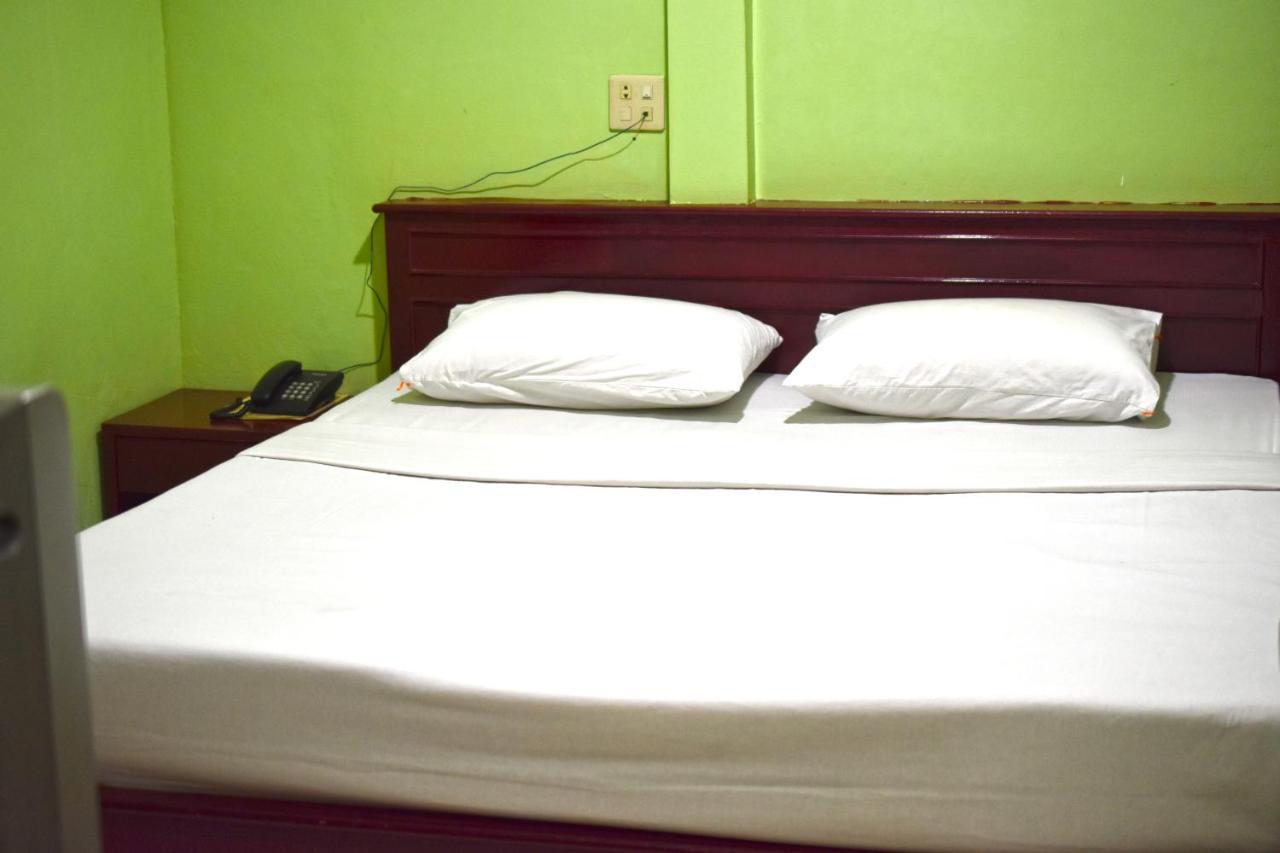 Woodlands Inn Hotel Bangkok Eksteriør billede